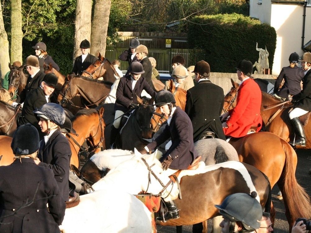 The Black Bull Inn Balsham Esterno foto